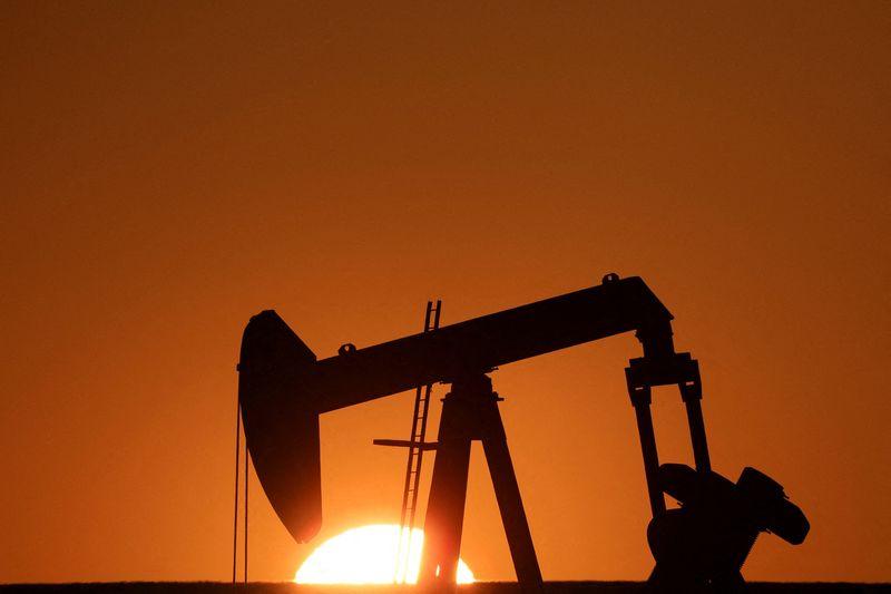 The oil of the sand oil for the drop of the week is necessary for understanding the world view